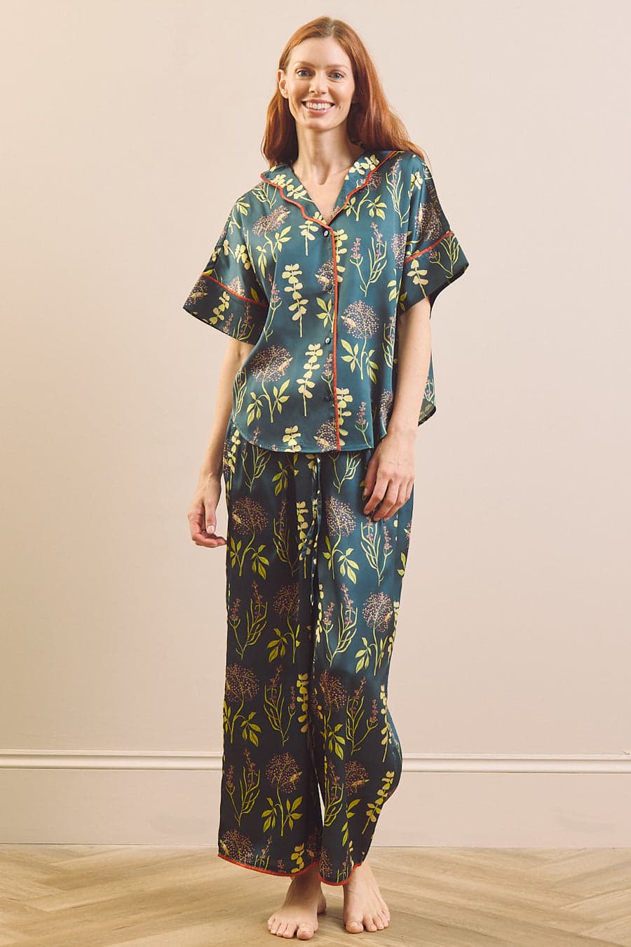 Herfstbloemen satijnen oversized pyjamaset